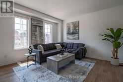 1359 WILLIAM HALTON PARKWAY | Oakville Ontario | Slide Image Sixteen