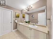 939 GORING CIRCLE | Newmarket Ontario | Slide Image Twenty-three