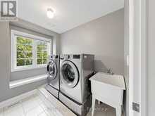 939 GORING CIRCLE | Newmarket Ontario | Slide Image Twenty-eight