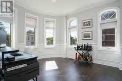 6 GLOBEMASTER LANE | Richmond Hill Ontario | Slide Image Eleven