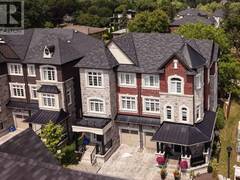 6 GLOBEMASTER LANE Richmond Hill Ontario, L4G 2H1