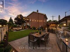 52 STORER DRIVE Toronto Ontario, M9M 1X5