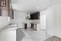 255 HALL AVENUE | Windsor Ontario | Slide Image Twelve