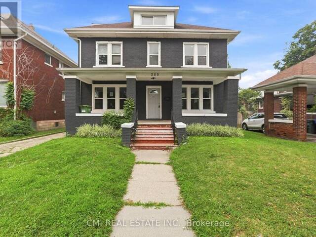 255 HALL AVENUE Windsor Ontario, N9A 2L5 - 5 Bedrooms Home For Sale