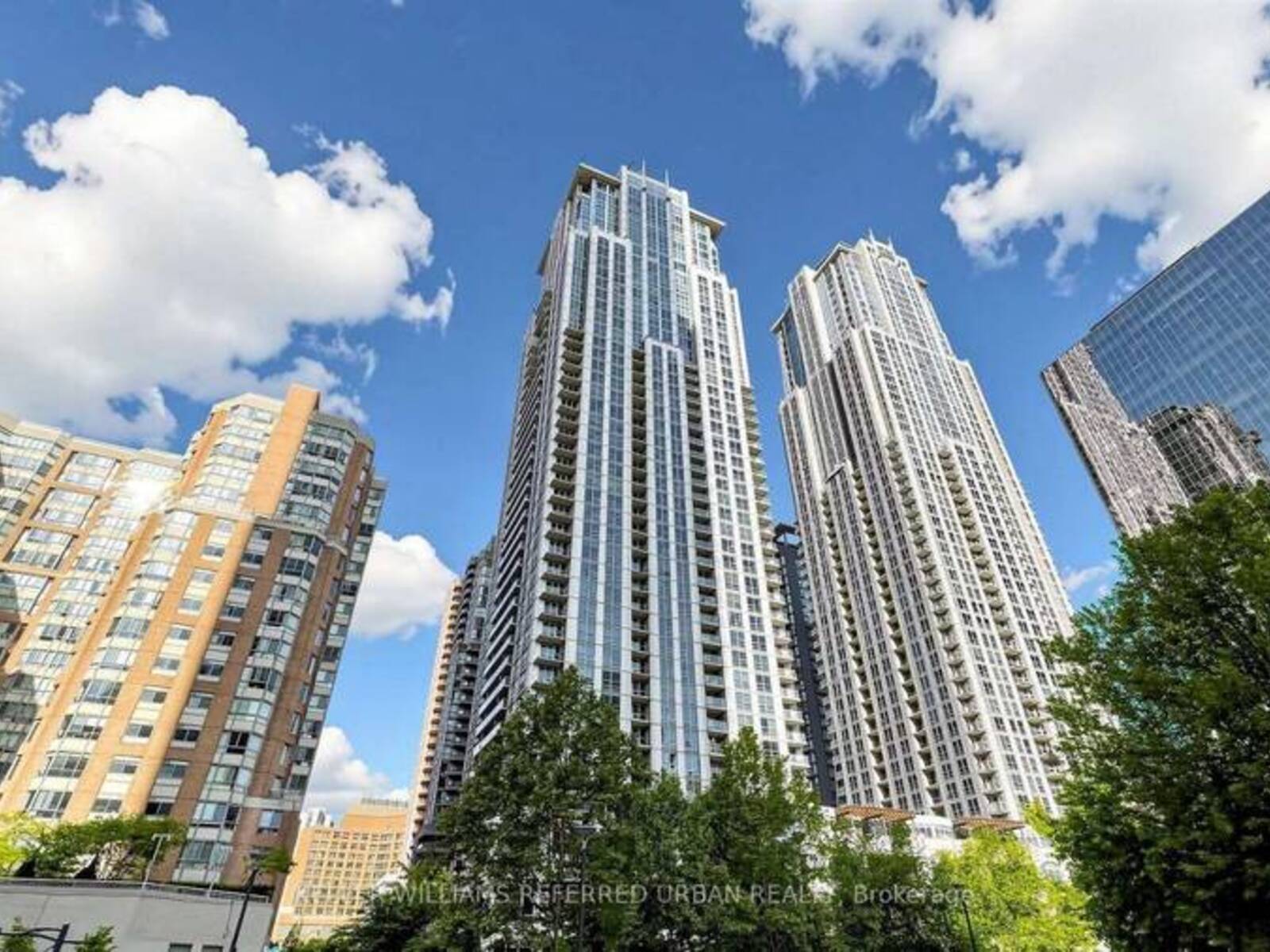 2205 - 761 BAY STREET, Toronto, Ontario M5G 2R2