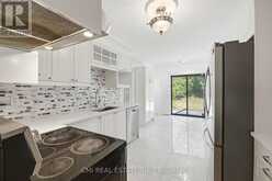 127 O'CONNOR CRESCENT | Richmond Hill Ontario | Slide Image Sixteen