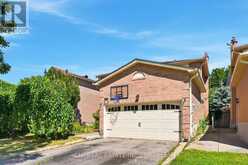 127 O'CONNOR CRESCENT | Richmond Hill Ontario | Slide Image Three