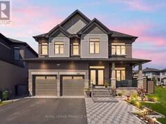 921 BECKTON HEIGHTS Ottawa Ontario, K2S 2X5