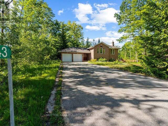43 GRAHAM CRESCENT Sauble Beach Ontario, N0H 2G0 - 5 Bedrooms Home For Sale