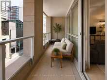 418 - 199 RICHMOND STREET W | Toronto Ontario | Slide Image Three