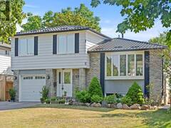 27 JEFFERSON ROAD Brampton Ontario, L6S 2G6