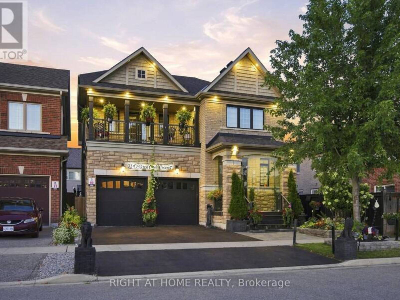 2349 DRESS CIRCLE CRESCENT, Oshawa, Ontario L1L 0L8