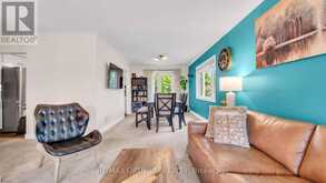 1 DUNDEE DRIVE | Toronto Ontario | Slide Image Thirteen