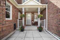 84 DOUGHERTY CRESCENT | Whitchurch-Stouffville Ontario | Slide Image Two
