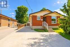 82 ELMWOOD AVENUE | Cambridge Ontario | Slide Image One