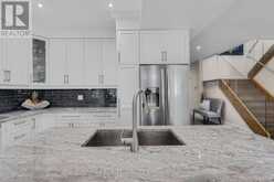 958 BEACH BOULEVARD | Hamilton Ontario | Slide Image Ten