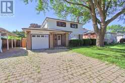 1715 OBERON CRESCENT | Mississauga Ontario | Slide Image Four