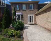 1221 FIELDSTONE CIRCLE | Pickering Ontario | Slide Image Three