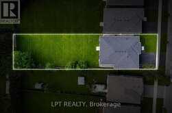 7 RICHMOND PARK DRIVE | Georgina Ontario | Slide Image Three