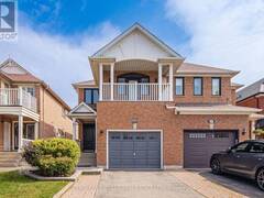 689 MACBETH HEIGHTS Mississauga Ontario, L5W 1E5