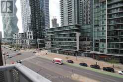 602 - 4065 CONFEDERATION PARKWAY | Mississauga Ontario | Slide Image Five