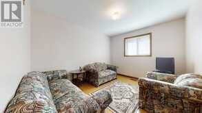 17 SQUIREWOOD ROAD | Toronto Ontario | Slide Image Eighteen