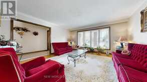 17 SQUIREWOOD ROAD | Toronto Ontario | Slide Image Six
