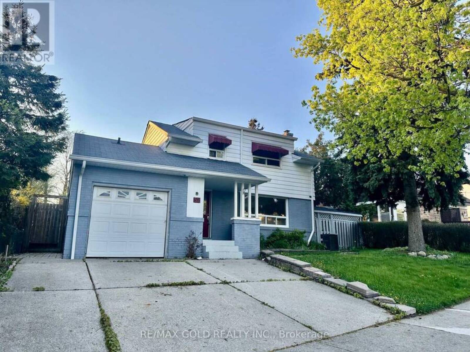 52 ELDOMAR AVENUE, Brampton, Ontario L6W 3N7