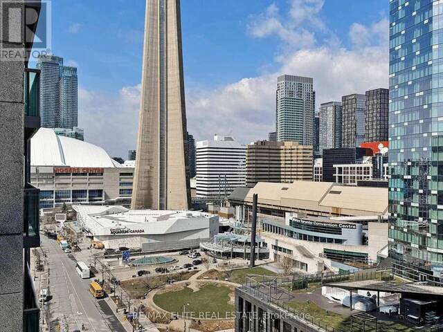 1806 - 30 GRAND TRUNK CRESCENT Toronto Ontario, M5J 3A4 - 2 Bedrooms Condo For Sale