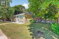 53 MILFORD HAVEN DRIVE N | Toronto Ontario | Slide Image Three