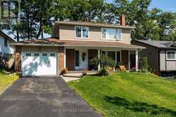 40 FARMINGDALE CRESCENT | Barrie Ontario | Slide Image Two
