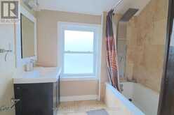 4664 HOMEWOOD AVENUE | Niagara Falls Ontario | Slide Image Nine