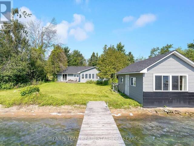 1467 CUNNINGHAM CRESCENT Orillia Ontario, L3V 6H3 - 4 Bedrooms Waterfront Home For sale