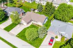 71 GRAYVIEW DRIVE | Markdale Ontario | Slide Image Three