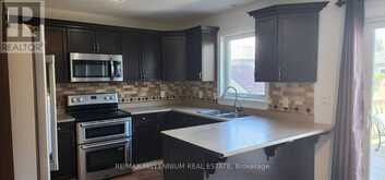133 FLEMING WAY | Shelburne Ontario | Slide Image Three