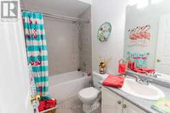 135 WHITE SANDS WAY | Wasaga Beach Ontario | Slide Image Twelve