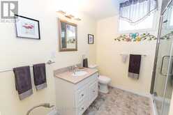 135 WHITE SANDS WAY | Wasaga Beach Ontario | Slide Image Sixteen