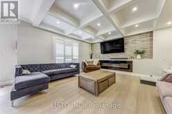65 WARBLER CIRCLE | Toronto Ontario | Slide Image Thirteen