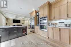 65 WARBLER CIRCLE | Toronto Ontario | Slide Image Nineteen