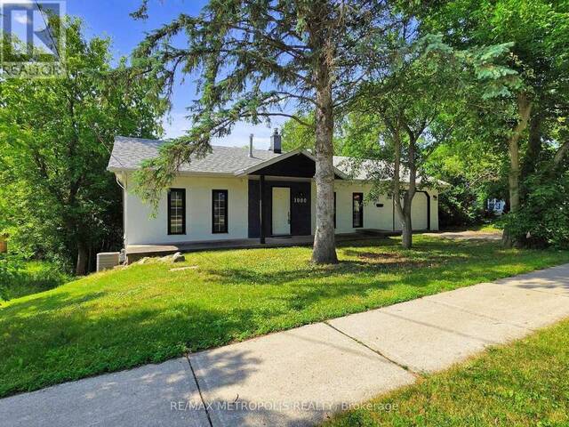 1000 ELGIN STREET Newmarket Ontario, L3Y 3C1 - 3 Bedrooms Home For Sale