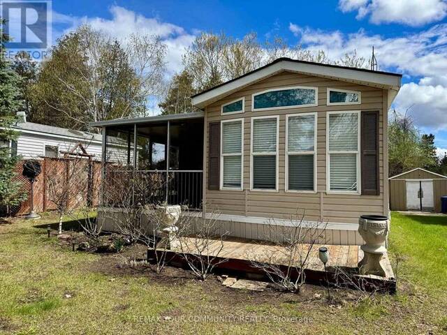 323 - 285 CRYDERMANS SIDE ROAD Georgina Ontario, L0E 1A0 - 1 Bedroom Home For Sale