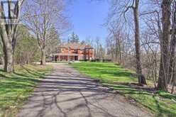 276 RIDGE ROAD | Aurora Ontario | Slide Image Three