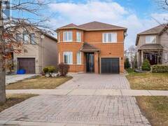 34 ROYALPARK WAY Vaughan Ontario, L4H 1J5