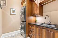 253 ROSSMORE BOULEVARD | Burlington Ontario | Slide Image Thirty-one