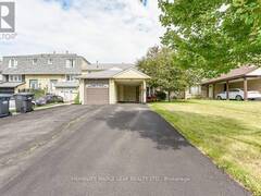 30 PRIMROSE CRESCENT Brampton Ontario, L6Z 1E2