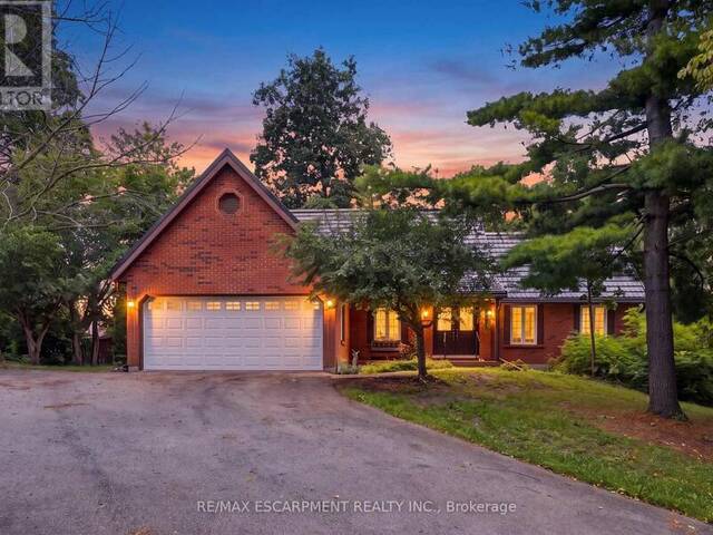 2210 1 SIDEROAD Burlington Ontario, L7P 0S7 - 3 Bedrooms Home For Sale