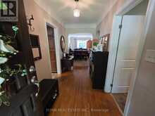 5896 VALLEY WAY | Niagara Falls Ontario | Slide Image Five