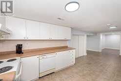 19 BATTERSEA CRESCENT | Toronto Ontario | Slide Image Nineteen