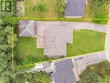 19 BATTERSEA CRESCENT | Toronto Ontario | Slide Image Thirty-four