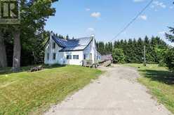 652 CONCESSION 18 W | Penetanguishene Ontario | Slide Image One